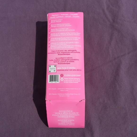 The Original MakeUp Eraser - Picture 2 of 5